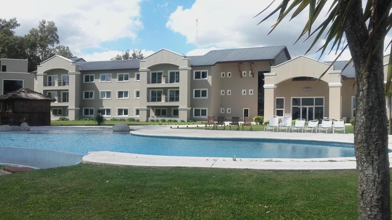 Howard Johnson Resort & Convention Center Ezeiza Εξωτερικό φωτογραφία