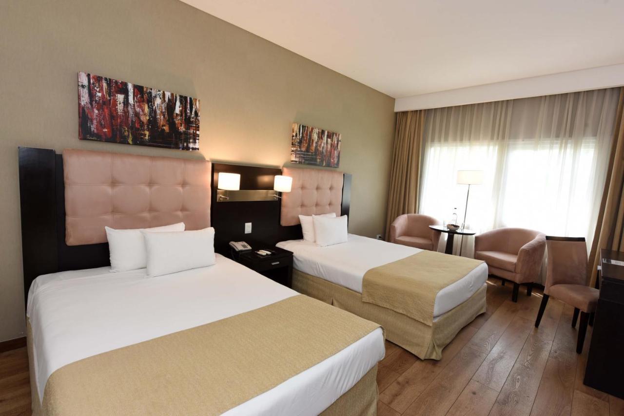 Howard Johnson Resort & Convention Center Ezeiza Εξωτερικό φωτογραφία