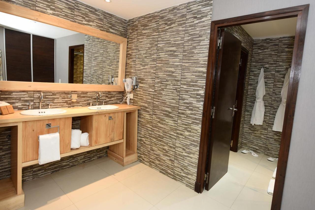 Howard Johnson Resort & Convention Center Ezeiza Εξωτερικό φωτογραφία