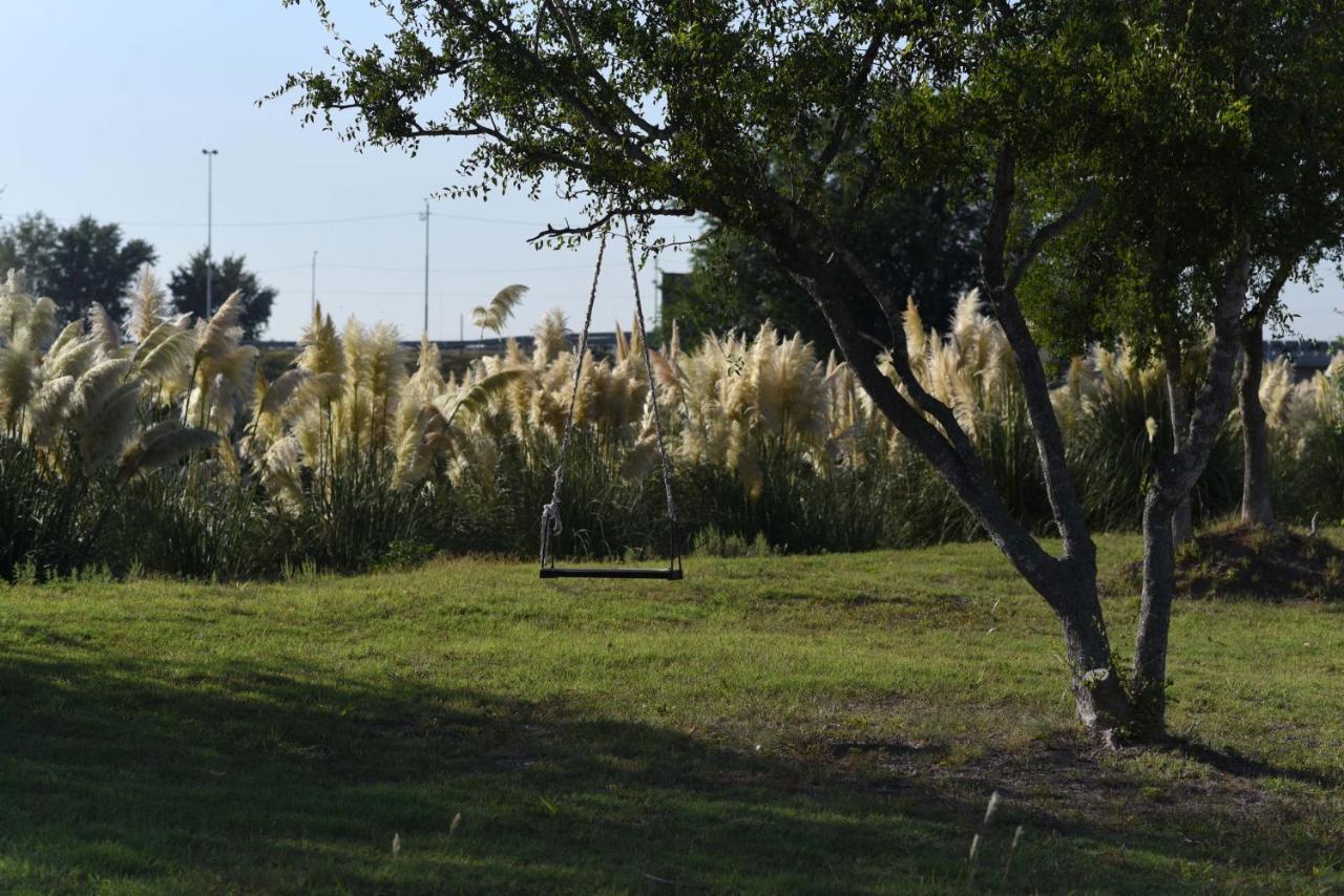 Howard Johnson Resort & Convention Center Ezeiza Εξωτερικό φωτογραφία