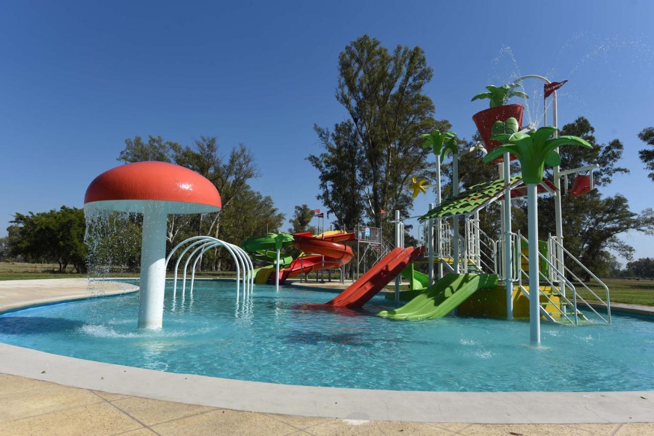 Howard Johnson Resort & Convention Center Ezeiza Εξωτερικό φωτογραφία